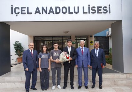 Mersin İl Milli Eğitim Müdürü Özdemirci, Okul Ziyaretlerine İçel Anadolu Lisesiyle Başladı!