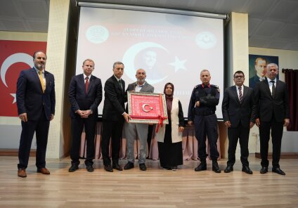15 Temmuz Şehidimiz Kübra Doğanay'ın Hatırası Mersin'de Adını Taşıyan Kütüphane İle Ölümsüzleşti!