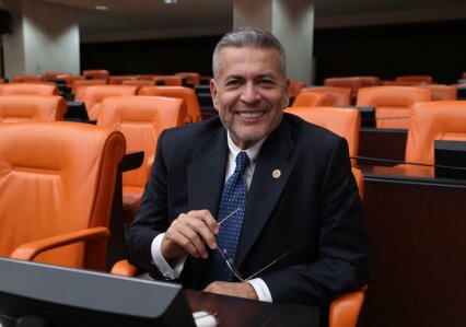 MİLLETVEKİLİ UYSAL YKS'YE GİRECEK ÖĞRENCİLERE BAŞARILAR DİLEDİ
