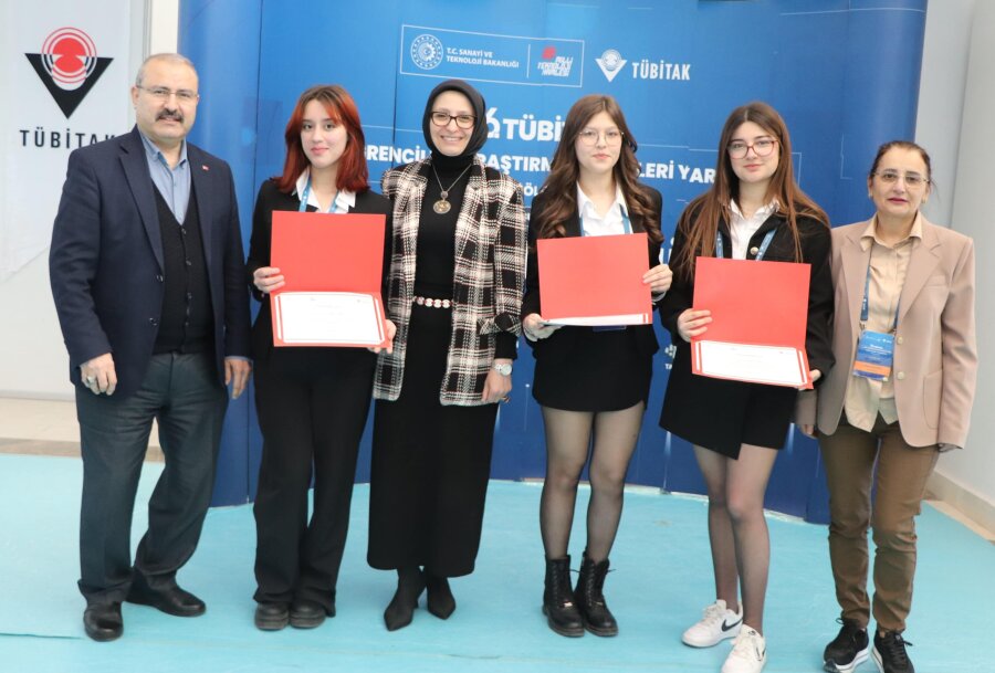 İçel Anadolu Lisesi Öğrencileri TÜBİTAK Adana Bölge Birincisi Oldu!