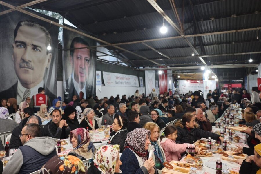 AKDENİZ'DE GÖNÜL SOFRASI KURULDU