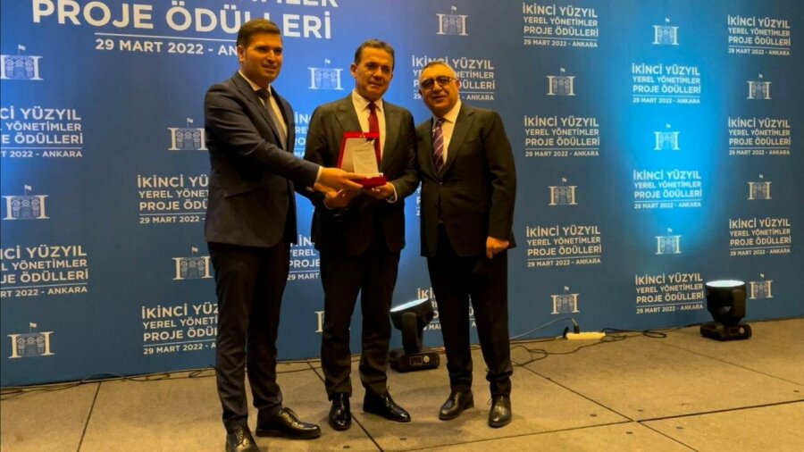 Başkan Abdullah Özyiğit’e bir Ödül Daha