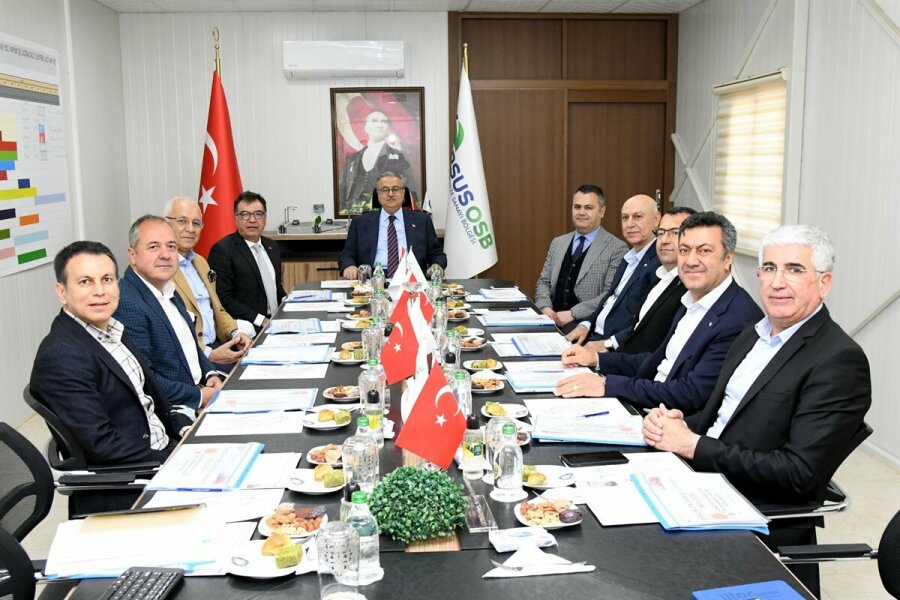 Vali Su, Tarsus OSB Yönetim Kurulu Toplantısına Başkanlık Etti