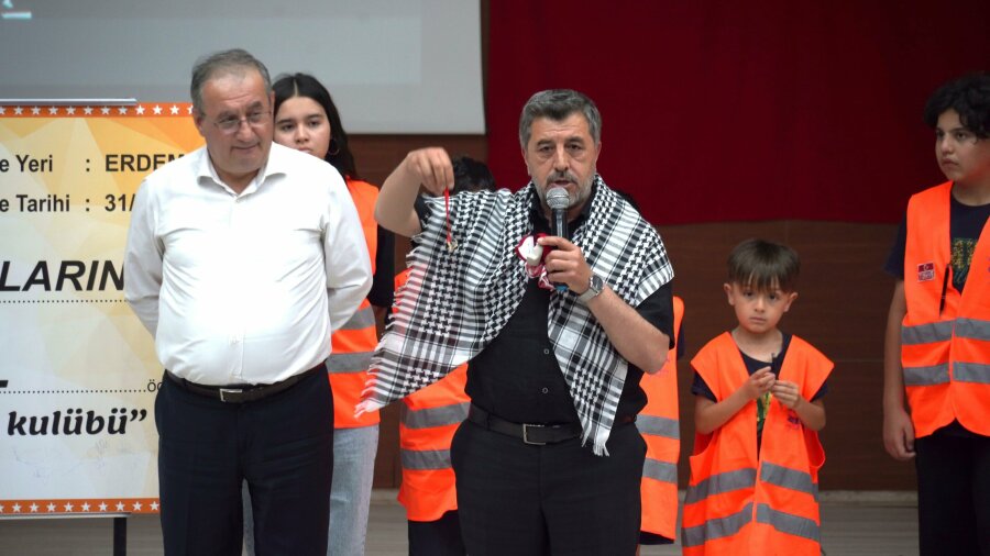 Gaye Okulları İyilik Kulübünden Tüm Dünyaya Örnek Davranış!
