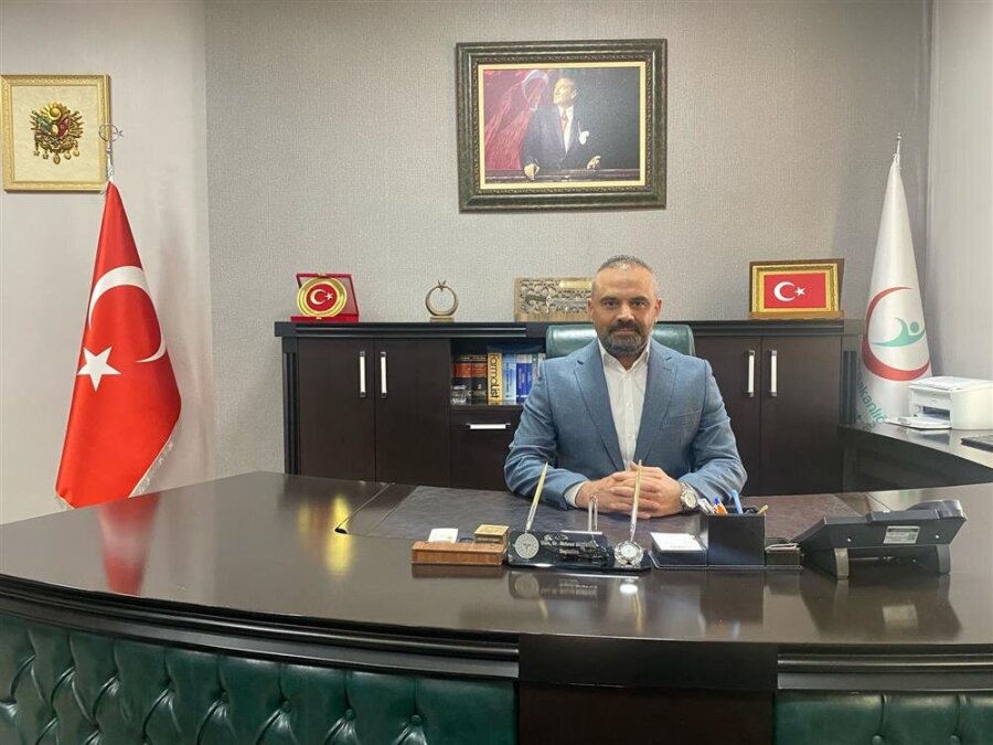 Erdemli Devlet Hastanesi Başhekimi Uzm.Dr.Mehmet Deliktaş, Kurban Bayramını Kutladı