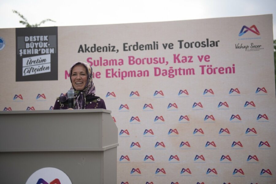 Mersin Büyükşehir’den Üreticiye Çok Yönlü Destek