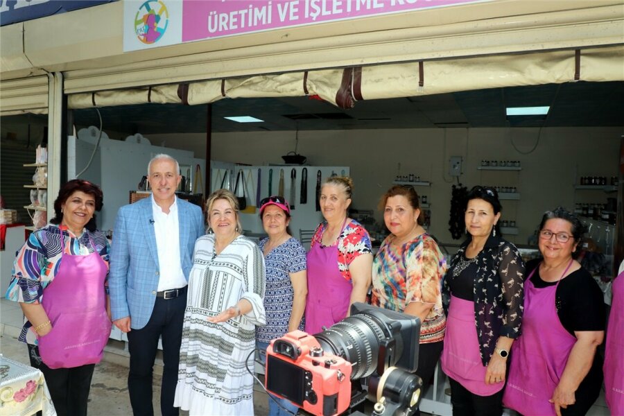 TÜRK YEMEKLERİ UZMANI SAHRAP SOYSAL MERSİN'DE