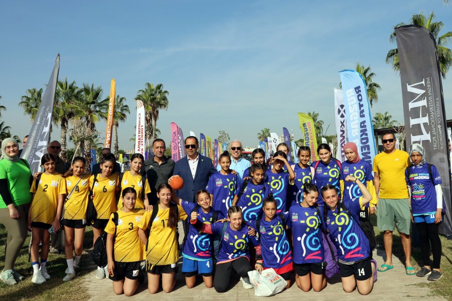 AKDENİZ'DE ULUSLARARASI SU SPORLARI FESTİVALİ COŞKUSU BAŞLADI